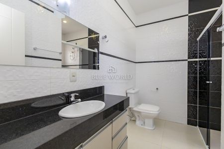 2_photo/94dce70227.fed933f5325ba1a8-ATLAS-e776b4e1-11cc-47f8-8ccf-19903b050e9b.jpg de casa à venda com 3 quartos, 336m² em Santa Cândida, Curitiba