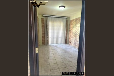 5_photo/94dce70377.4ded281f41795fae-ATLAS-3b79b92e-9d1d-46ce-bd62-12ff681ce1b9.jpg de casa à venda com 3 quartos, 259m² em Barreirinha, Curitiba