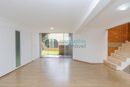 3_photo/94dce70383.4306e19fcac76b76-ATLAS-09ac01e3-2ee5-4e02-8d75-088868c9fc10.jpg de casa à venda com 5 quartos, 420m² em Barreirinha, Curitiba