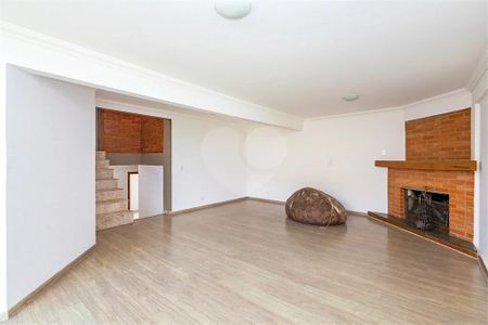 36_photo/94dce70383.4306e19fcac76b76-ATLAS-a26d4fcb-f9a8-4bbe-9ced-1d254e7cd45e.jpg de casa à venda com 4 quartos, 247m² em Barreirinha, Curitiba