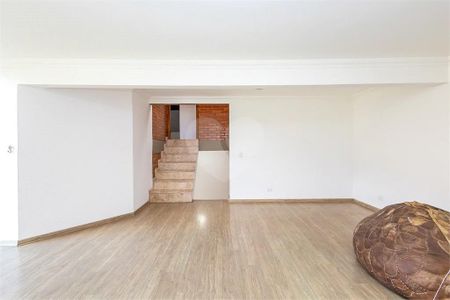 2_photo/94dce70383.4306e19fcac76b76-ATLAS-a2acf1ce-e0dd-4e44-85dd-7b2fd5330c83.jpg de casa à venda com 4 quartos, 247m² em Barreirinha, Curitiba