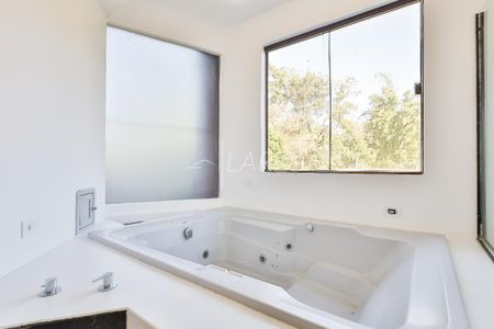 17_photo/94dce7039d.ef035fdb3c5fd3a2-ATLAS-2cfb0f47-5db8-46b8-bb63-1a60ea27c06c.jpg de casa à venda com 4 quartos, 350m² em Barreirinha, Curitiba