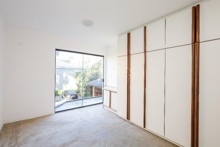 14_photo/94dce7039d.ef035fdb3c5fd3a2-ATLAS-2d0198eb-cabd-4819-baf2-d764f8768840.jpg de casa à venda com 4 quartos, 350m² em Barreirinha, Curitiba