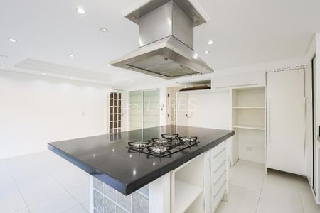 9_photo/94dce7039d.ef035fdb3c5fd3a2-ATLAS-2f045f4d-7dff-4c34-af7f-0b8d259fc196.jpg de casa à venda com 4 quartos, 350m² em Barreirinha, Curitiba