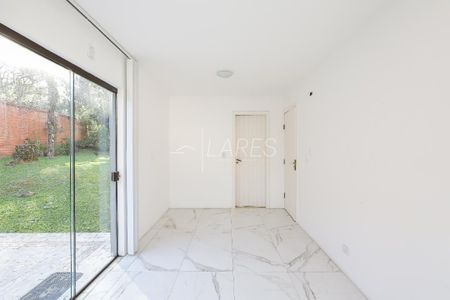 32_photo/94dce7039d.ef035fdb3c5fd3a2-ATLAS-6b310bd8-a6d8-4b49-a0be-5f0214bb42da.jpg de casa à venda com 4 quartos, 350m² em Barreirinha, Curitiba