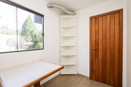 39_photo/94dce7039d.ef035fdb3c5fd3a2-ATLAS-b6ab43b5-2a24-47d4-a3c7-cd8aa6cc012a.jpg de casa à venda com 4 quartos, 350m² em Barreirinha, Curitiba