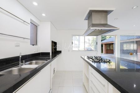 47_photo/94dce7039d.ef035fdb3c5fd3a2-ATLAS-c7ac90fd-27a0-4409-9e1c-bb85a2542164.jpg de casa à venda com 4 quartos, 350m² em Barreirinha, Curitiba