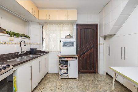 14_photo/94dce71495.5b11bfd7ec438c0d-ATLAS-c50e44b1-0965-4f73-89e5-3dbc3b34fecf.jpg de casa à venda com 3 quartos, 169m² em Cachoeira, Curitiba