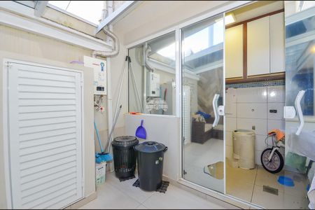 39_photo/94dce71495.615b2b5fe7173540-ATLAS-7b09e77b-03fe-4968-92cb-e0a42c42dff3.jpg de casa à venda com 3 quartos, 212m² em Cachoeira, Curitiba