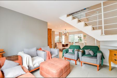 7_photo/94dce7149f.9f7fbe39075bbb5c-ATLAS-c49f57e6-63a7-478a-85db-9519e23d6670.jpg de casa à venda com 4 quartos, 210m² em Cachoeira, Curitiba