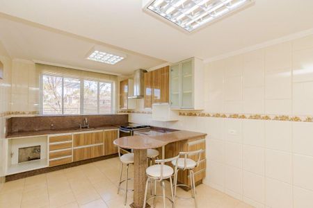 10_photo/94dce717f3.eb7ee1c62e8591fd-ATLAS-4dc9f01b-9d04-4077-a4c3-939eb5d8760a.jpg de casa à venda com 4 quartos, 300m² em Cachoeira, Curitiba