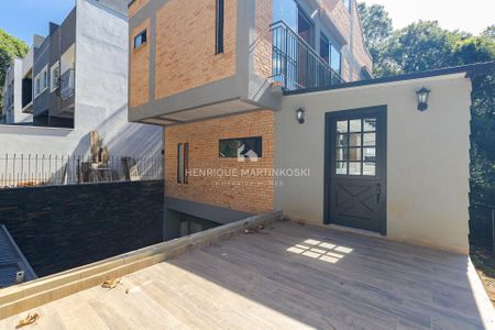 10_photo/94dce71d43.544b16ec211ff906-ATLAS-4f1d79a2-0157-4025-b942-d4a4121d9573.jpg de casa à venda com 3 quartos, 184m² em Barreirinha, Curitiba