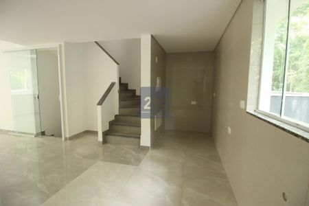 8_photo/94dce71d43.7d49f92876c4d293-ATLAS-1479e56c-3211-46aa-82a7-05462eef392e.jpg de casa à venda com 3 quartos, 175m² em Barreirinha, Curitiba