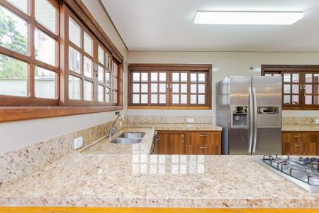 25_photo/94dce71d79.f7b46fd9919be053-ATLAS-3adb68a7-ec3e-48cd-b0f6-be34bc055cd6.jpg de casa à venda com 4 quartos, 260m² em Barreirinha, Curitiba