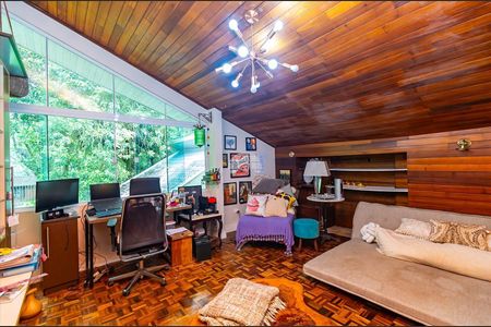 38_photo/94dce71dc7.ef7c58586888ab74-ATLAS-51fd59c7-e9d6-458c-b4e0-a7aa7b0def4c.jpg de casa à venda com 4 quartos, 250m² em Barreirinha, Curitiba