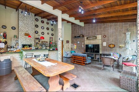 47_photo/94dce71dc7.ef7c58586888ab74-ATLAS-67f4fb7a-2919-4016-9c2e-6d3fa5cbe18f.jpg de casa à venda com 4 quartos, 250m² em Barreirinha, Curitiba