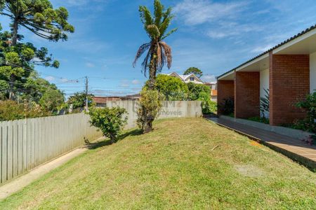 2_photo/94dce71de3.c3b9fb60c1df5c5a-ATLAS-e89f9dde-0d50-4cba-8671-222445583439.jpg de casa à venda com 3 quartos, 339m² em Barreirinha, Curitiba