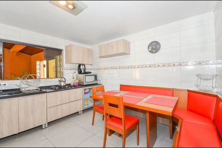 4_photo/94dce71de9.94b6c4e802ff7559-ATLAS-331fc10b-61b1-4793-93f7-8cd9ab62bdb1.jpg de casa à venda com 3 quartos, 193m² em Barreirinha, Curitiba