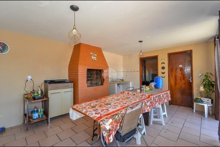 26_photo/94dce71de9.94b6c4e802ff7559-ATLAS-5f882de0-94d5-415e-815f-ac987fd2437f.jpg de casa à venda com 3 quartos, 193m² em Barreirinha, Curitiba