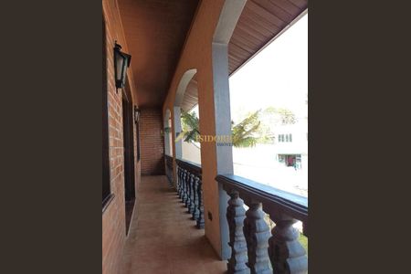 10_photo/94dce71e05.dc8bbd111761e841-ATLAS-be4703d0-cf43-4d9a-90d8-d74c372218ca.jpg de casa à venda com 3 quartos, 238m² em Barreirinha, Curitiba