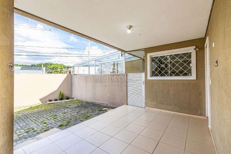 6_photo/94dce71e09.1788552eaf7d05ed-ATLAS-2da8afaf-9b82-4861-be85-4c675a515d32.jpg de casa à venda com 4 quartos, 137m² em Barreirinha, Curitiba