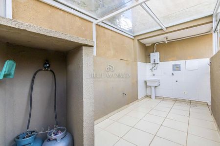39_photo/94dce71e09.1788552eaf7d05ed-ATLAS-f8e509e4-da8c-47b6-9f27-88b6b192ef83.jpg de casa à venda com 4 quartos, 137m² em Barreirinha, Curitiba
