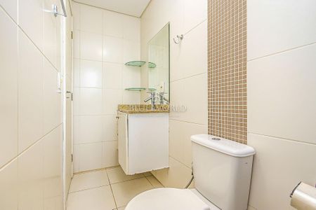 26_photo/94dce71e1b.ceff8192393c33de-ATLAS-496a5ff8-906c-4e00-947e-9cd635cf43ba.jpg de casa à venda com 4 quartos, 137m² em Barreirinha, Curitiba