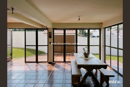 4_photo/94dce71f17.2008f600ea595daf-ATLAS-c7634e88-ccc6-42e4-9658-64cdd7bb4c7e.jpg de casa à venda com 3 quartos, 200m² em Barreirinha, Curitiba