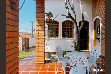 5_photo/94dce71f17.2008f600ea595daf-ATLAS-d2d7cbfe-e564-4590-89d6-83ab0c648a21.jpg de casa à venda com 3 quartos, 200m² em Barreirinha, Curitiba