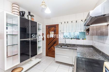 4_photo/94dce721d5.d60ed16da6b331d7-ATLAS-14565eab-af6d-4e31-a39d-68a1569229e9.jpg de casa à venda com 3 quartos, 161m² em Barreirinha, Curitiba