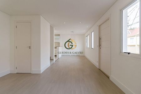 47_photo/94dce722fd.ab36bbf7e52fa6c8-ATLAS-756ebbf4-95c8-479c-abd3-c5f662d8b6e5.jpg de casa à venda com 3 quartos, 125m² em Barreirinha, Curitiba