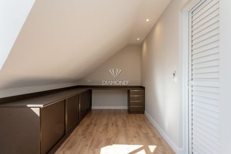 5_photo/94dce722fd.d92affd6fbab5da5-ATLAS-183ffad2-cffc-4a3e-b022-c7901e5e431c.jpg de casa de condomínio à venda com 3 quartos, 94m² em Barreirinha, Curitiba