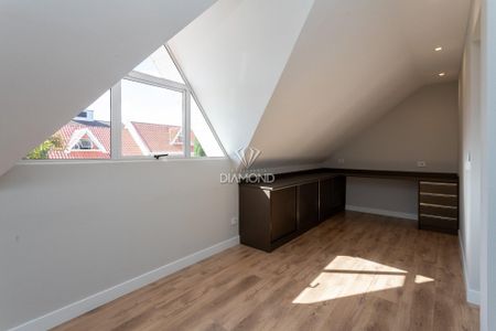 10_photo/94dce722fd.d92affd6fbab5da5-ATLAS-361bfe8f-91f1-49e2-9b79-8901895be052.jpg de casa de condomínio à venda com 3 quartos, 94m² em Barreirinha, Curitiba