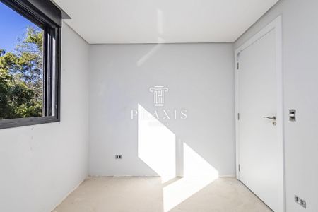 3_photo/94dce724e1.6fdee8406a8d1ba2-ATLAS-14973bfa-e752-4365-aa9e-8e8d3c69f83a.jpg de casa à venda com 3 quartos, 124m² em Abranches, Curitiba