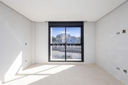 11_photo/94dce724e1.6fdee8406a8d1ba2-ATLAS-7cd3ca7d-9d44-470f-8993-2b4e2306bc4d.jpg de casa à venda com 3 quartos, 124m² em Abranches, Curitiba