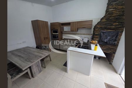 5_photo/94dce725b3.e9e7bffe1f964319-ATLAS-e698e167-8486-4313-9392-10ee01d787b2.jpg de casa à venda com 3 quartos, 66m² em Abranches, Curitiba