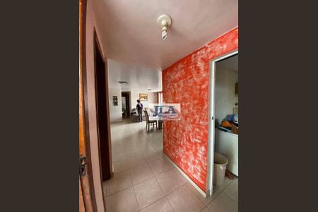 45_photo/94dce72749.7fa0e2f8d5aa86d9-ATLAS-24f6a922-73fd-4eb2-b67d-76e60ced9514.jpg de casa à venda com 8 quartos, 397m² em Abranches, Curitiba