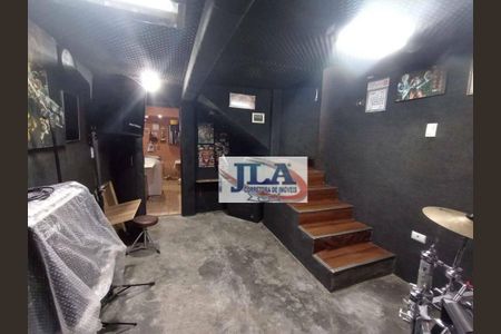 13_photo/94dce72749.7fa0e2f8d5aa86d9-ATLAS-a586c0af-43dc-4655-ba2a-b37c0d3d93ba.jpg de casa à venda com 8 quartos, 397m² em Abranches, Curitiba