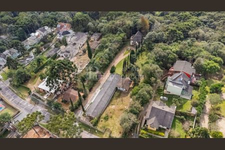 3_photo/94dce72b85.ceef305ded12bb28-ATLAS-6d530e2b-53f5-4f3e-bd65-bfdc5c802b63.jpg de casa à venda com 4 quartos, 680m² em Taboão, Curitiba