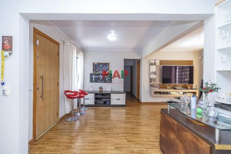 15_photo/94dce72c3b.f9fd596f8c1c84e9-ATLAS-55749334-d2da-4e30-8d70-502fc800c213.jpg de casa à venda com 3 quartos, 130m² em Taboão, Curitiba