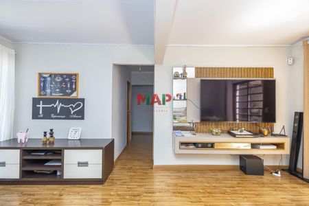 6_photo/94dce72c3b.f9fd596f8c1c84e9-ATLAS-c51cf1c7-6dde-47c8-801f-9277a4d856f2.jpg de casa à venda com 3 quartos, 130m² em Taboão, Curitiba