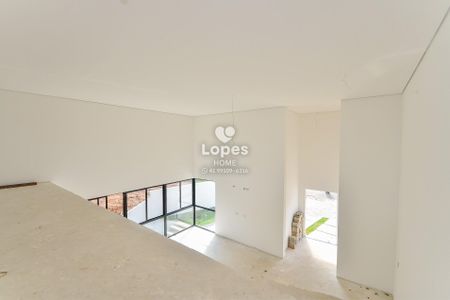 47_photo/94dce72d99.cef17660cfa7d457-ATLAS-a9f367fd-8e25-480b-bc8b-c4b26b01d519.jpg de casa à venda com 4 quartos, 346m² em Taboão, Curitiba