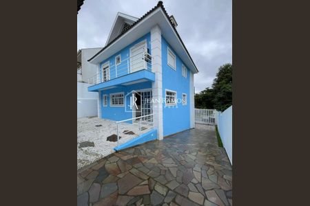 7_photo/94dce72e61.ceff8192393c33de-ATLAS-2b1fd4a3-a1e2-41c7-bb9d-eaaacb7ebf3e.jpg de casa à venda com 3 quartos, 405m² em Taboão, Curitiba