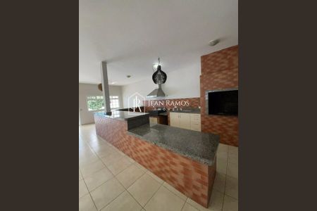 17_photo/94dce72e61.ceff8192393c33de-ATLAS-36a138aa-d1d8-40fe-8d01-af63de5645bb.jpg de casa à venda com 3 quartos, 405m² em Taboão, Curitiba