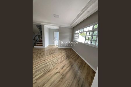 38_photo/94dce72e61.ceff8192393c33de-ATLAS-43d05ab8-6a37-46f9-b0a9-7773ca46633d.jpg de casa à venda com 3 quartos, 405m² em Taboão, Curitiba