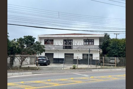 7_photo/94dce72f79.51e9d72e285c0521-ATLAS-7e1d967e-b185-49d5-b314-3a3e5f127d95.jpg de casa à venda com 3 quartos, 300m² em Abranches, Curitiba