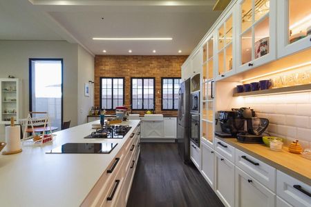 7_photo/94dce730ed.f593c65414f33db3-ATLAS-ff916e4b-17b1-4a48-b4b6-4dc6e30ee7ae.jpg de casa de condomínio à venda com 3 quartos, 315m² em Abranches, Curitiba