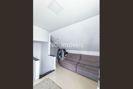 21_photo/94dce73225.a095ebe9a9b9d05b-ATLAS-6ad4e390-aaf4-468e-8e0a-16de2cfc2263.jpg de casa à venda com 3 quartos, 107m² em Taboão, Curitiba