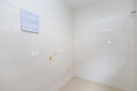 3_photo/94dce739d1.fc35c9e5dcf53d11-ATLAS-35d7bebf-16f2-4c9b-bd4f-588852605384.jpg de casa à venda com 3 quartos, 108m² em Abranches, Curitiba