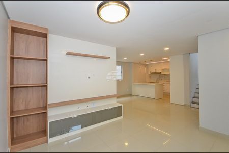 43_photo/94dce739d3.e34b4b5a41e0c4ff-ATLAS-7c07221f-9af0-4476-94c3-ea974d3eab8c.jpg de casa à venda com 3 quartos, 215m² em Abranches, Curitiba